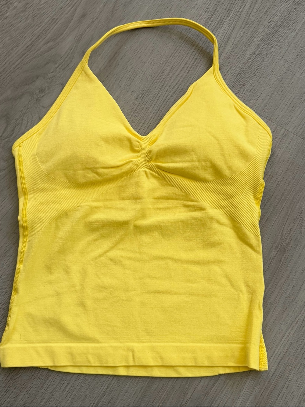 DFyne yellow impact sports bra and shorts set - Picture 3 of 8